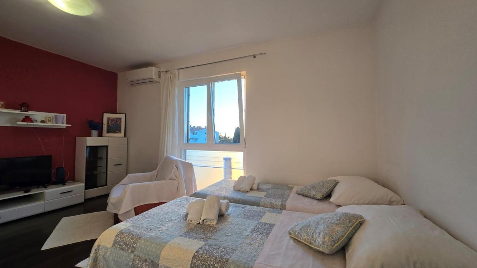 Studio Apartment Ljubica For 2 Persons 150M From The Beach Пореч Экстерьер фото