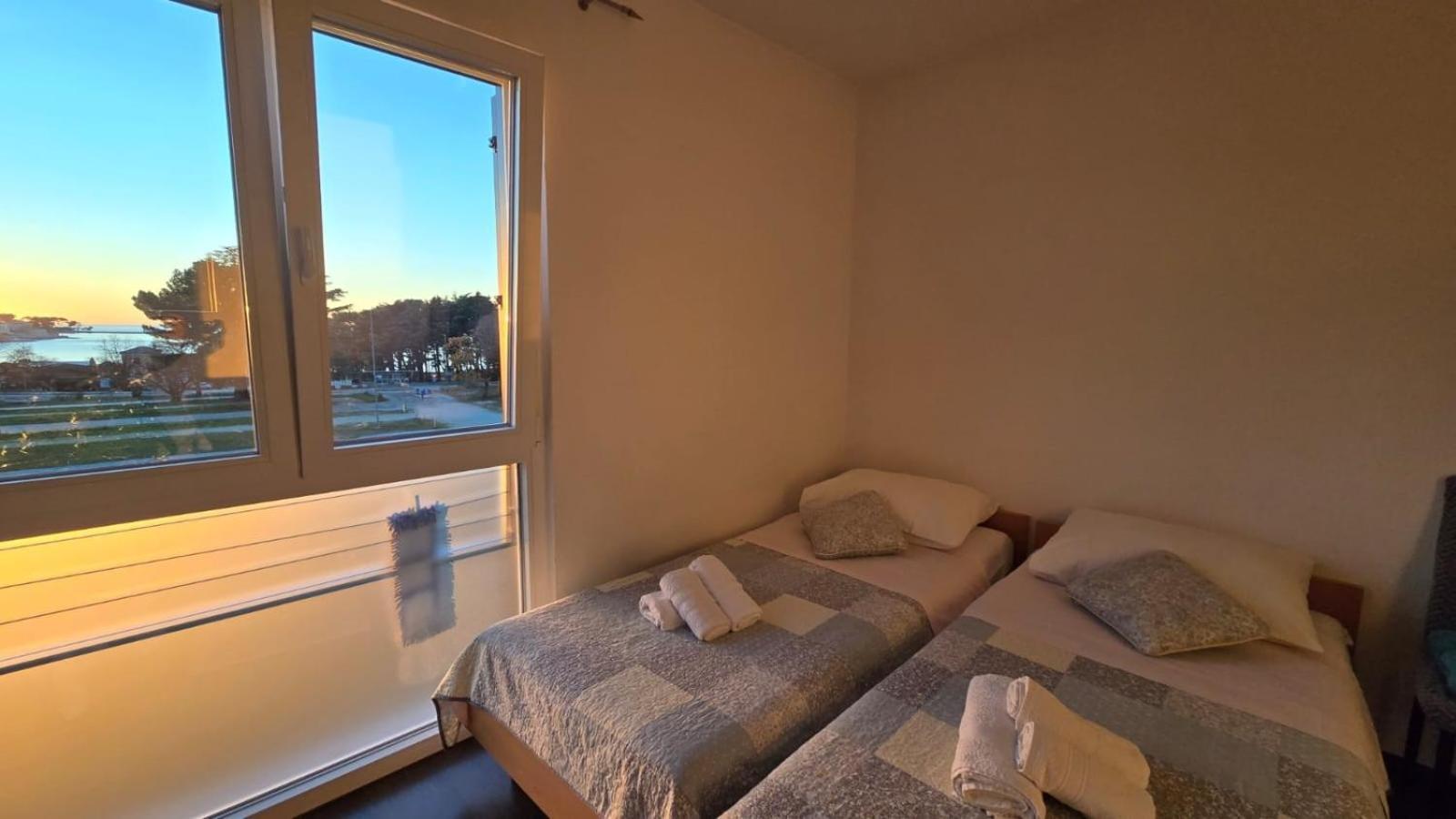 Studio Apartment Ljubica For 2 Persons 150M From The Beach Пореч Экстерьер фото